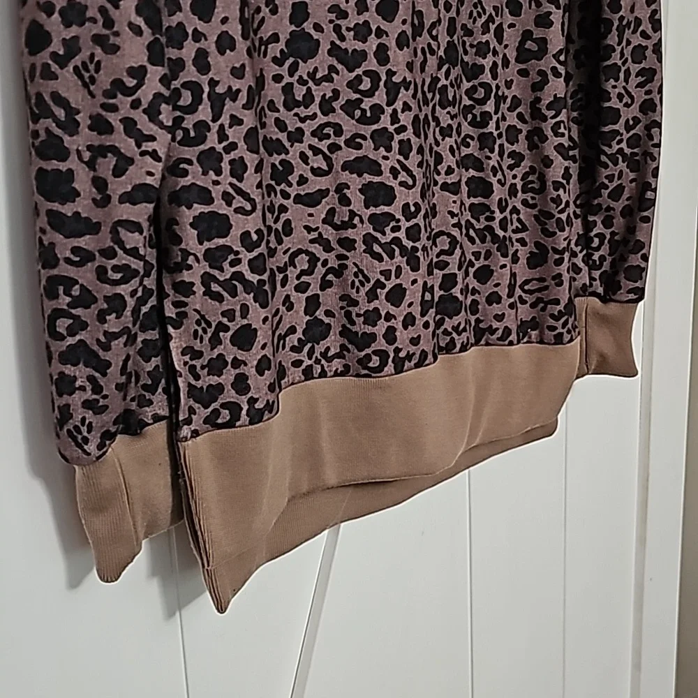 Leopard sweatshirt - Picture 3 of 3